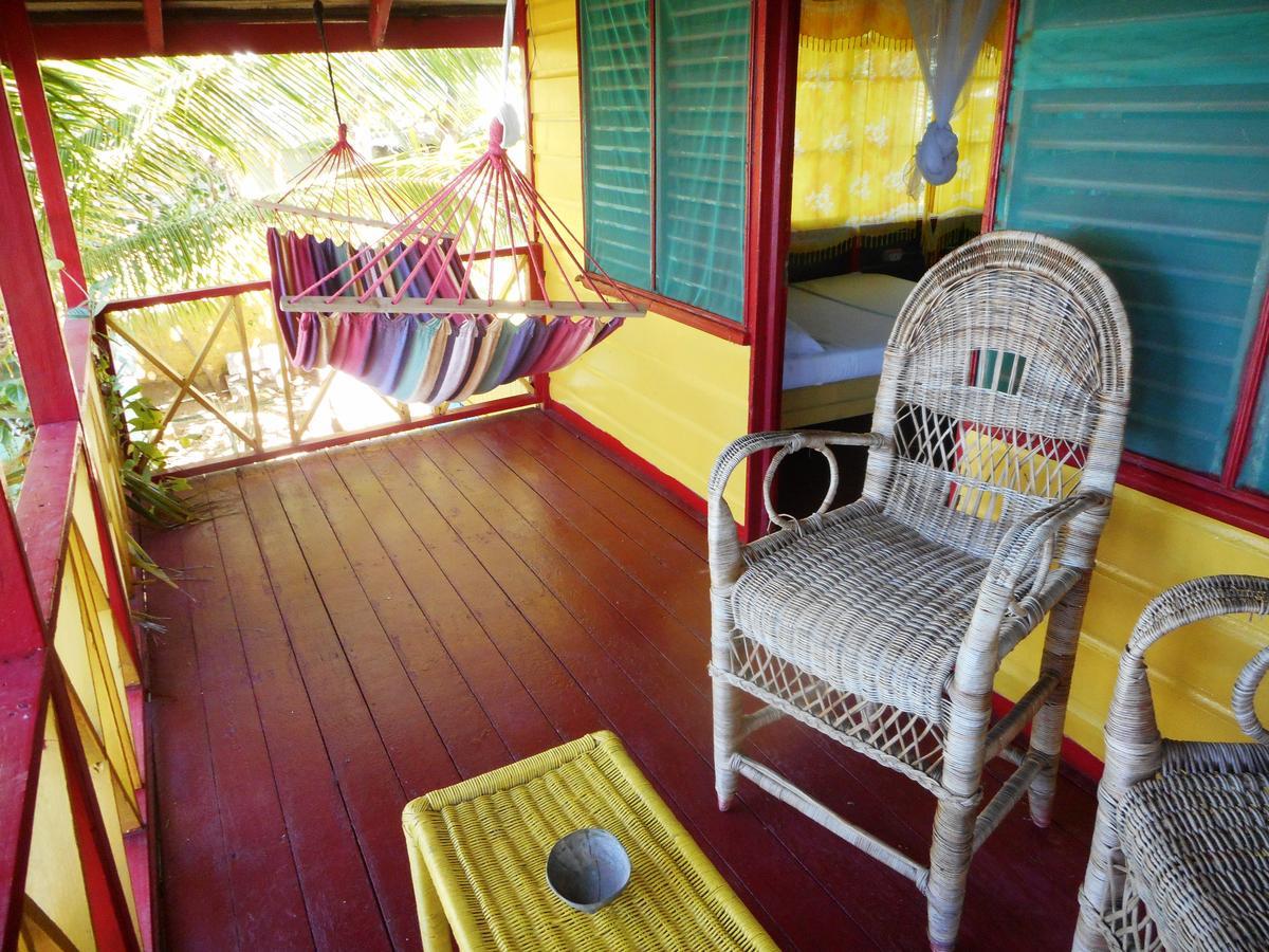 Banana Shout Resort เนกริล ภายนอก รูปภาพ